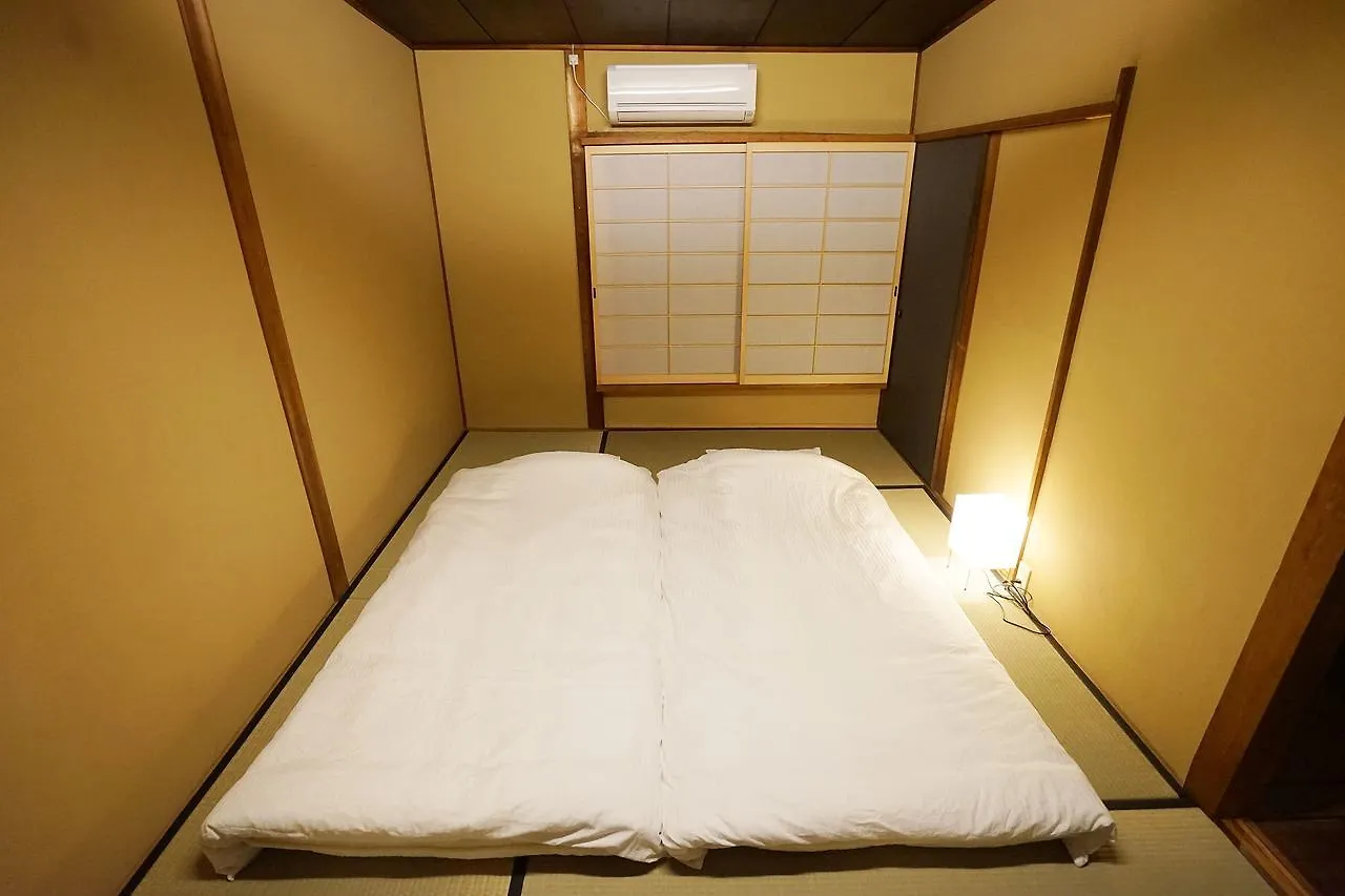 Zaikawa Kiyoizumi Machiya Villa Kyōto 0*,  Giappone